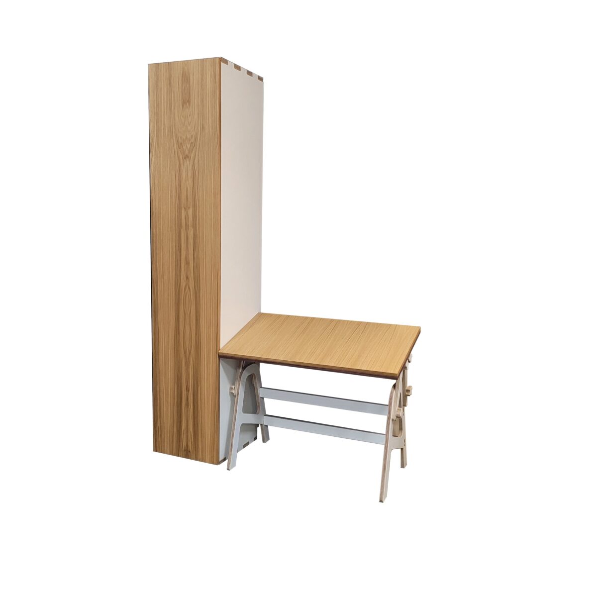 Schrank mit Fitness-Funktion und Seilzugsystem"