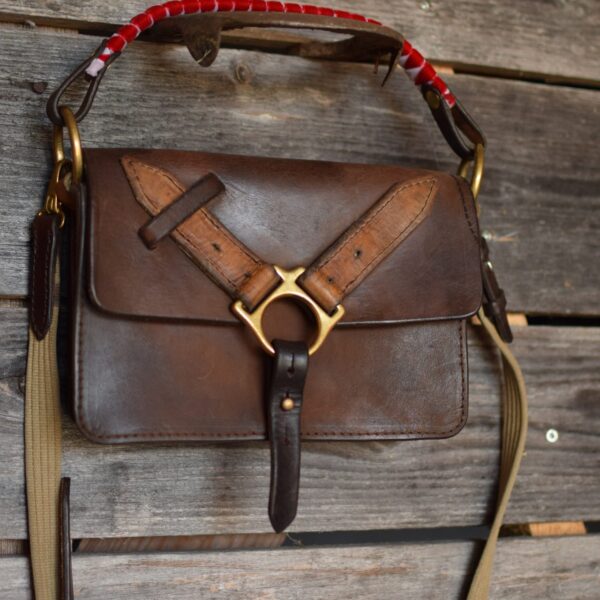 Hannahs Ledermanufaktur Repurpose-Handtasche „Lucia“ rot