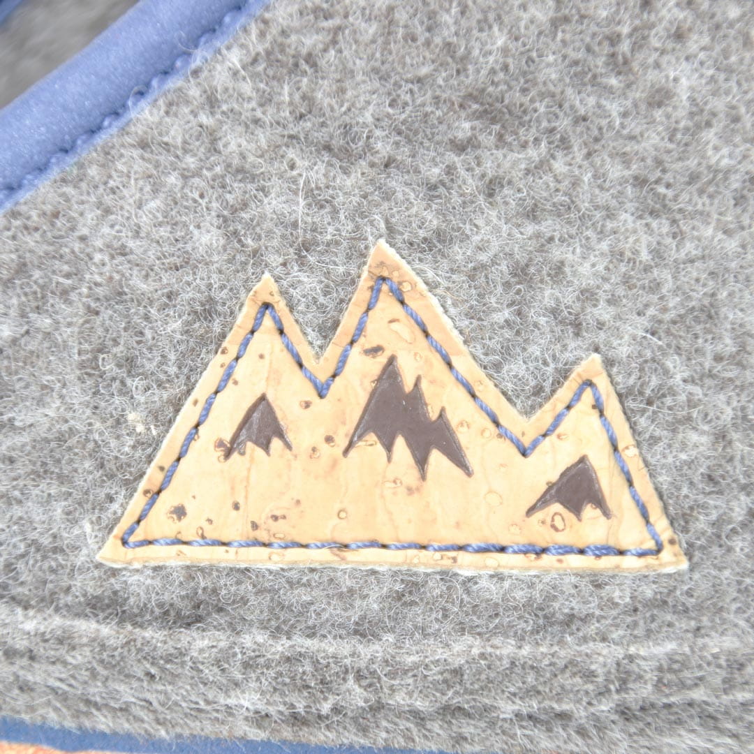 773012_h-tte-zua-mountain-indigo-buam_rechts-aussen.jpg Doghammer Hütte Zua Mountain in Indigo, Hüttenschuh, Seitenansicht